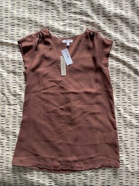 Reitmans Rust Brown V-Neck Cap Sleeve Blouse